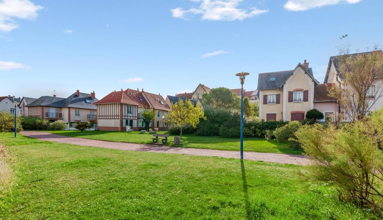 Residence Pierre & Vacances Port Guillaume Див-сюр-Мер Екстериор снимка
