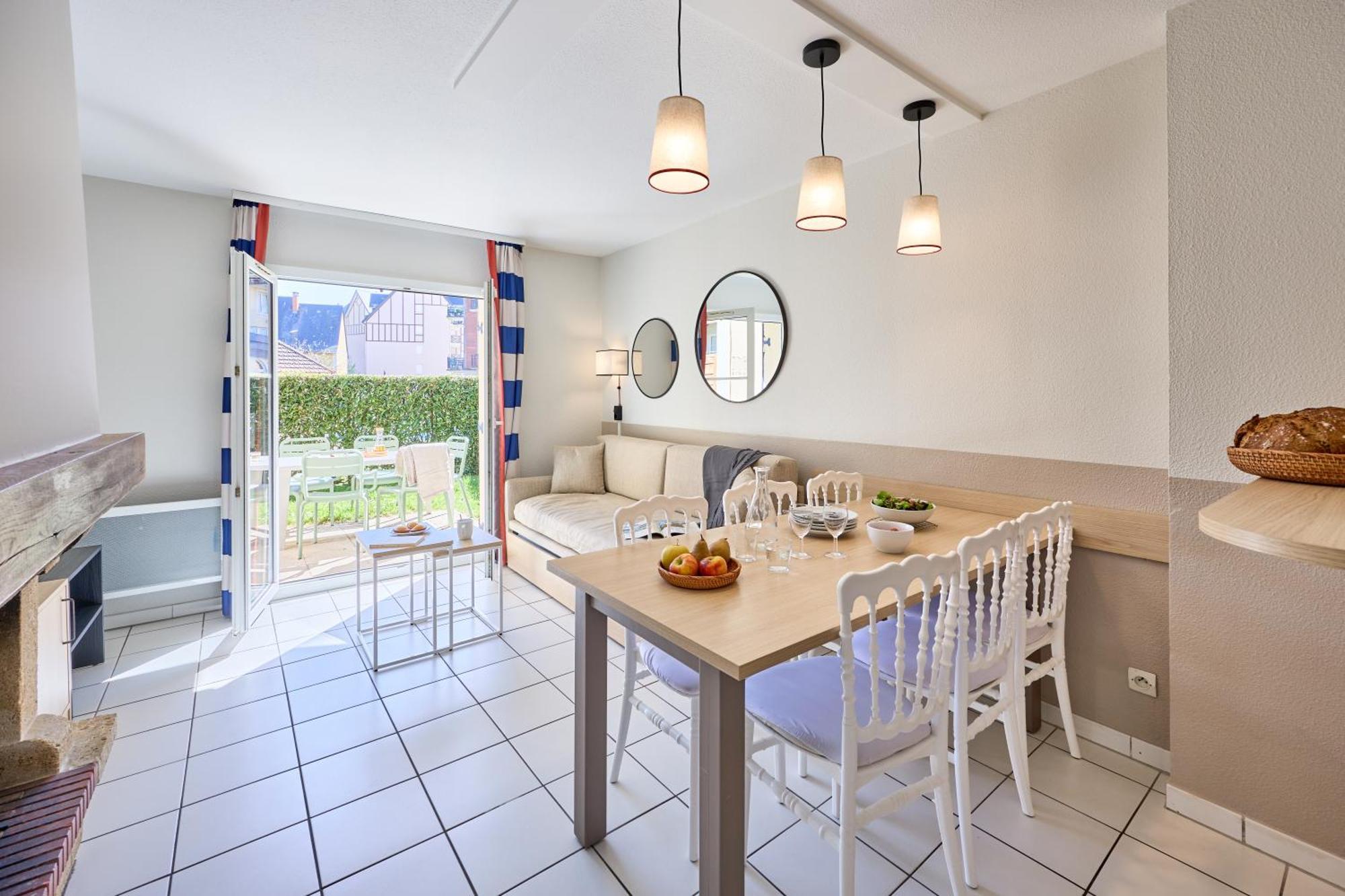 Residence Pierre & Vacances Port Guillaume Див-сюр-Мер Екстериор снимка