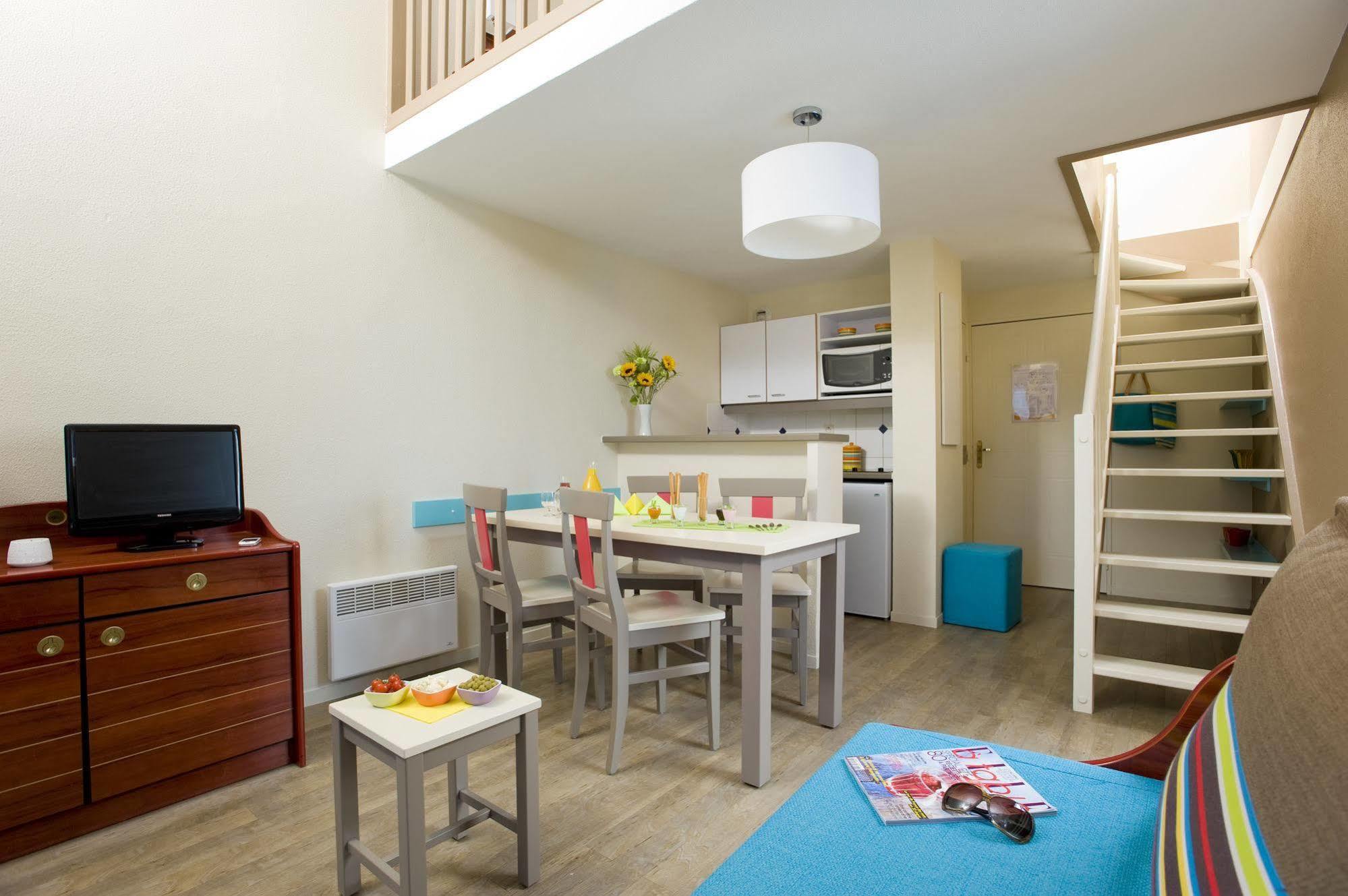 Residence Pierre & Vacances Port Guillaume Див-сюр-Мер Екстериор снимка